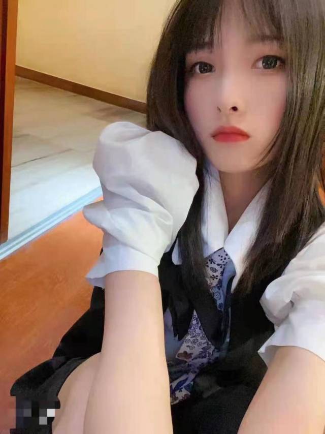 木渎花样城，长相非常清纯，但是非常sao03年妹妹