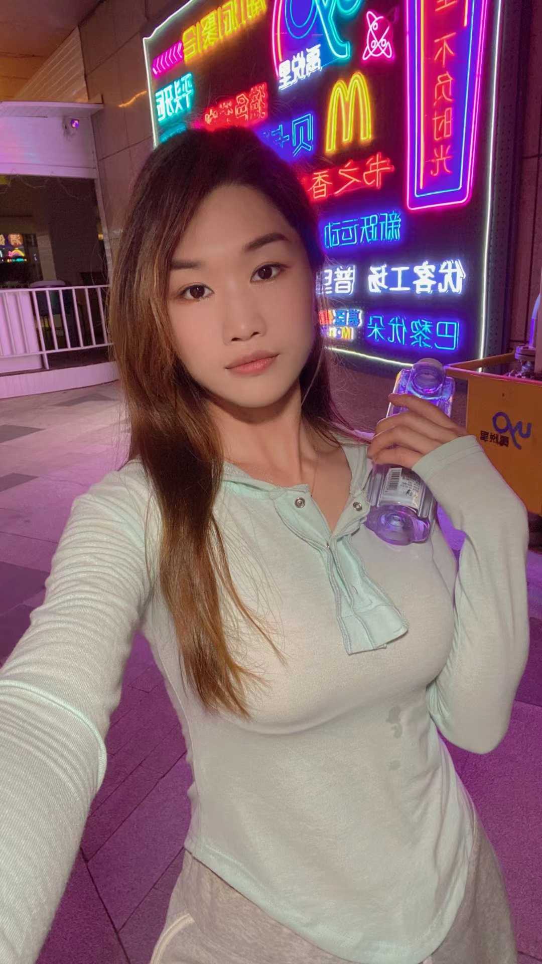 姿势随意，后入最佳