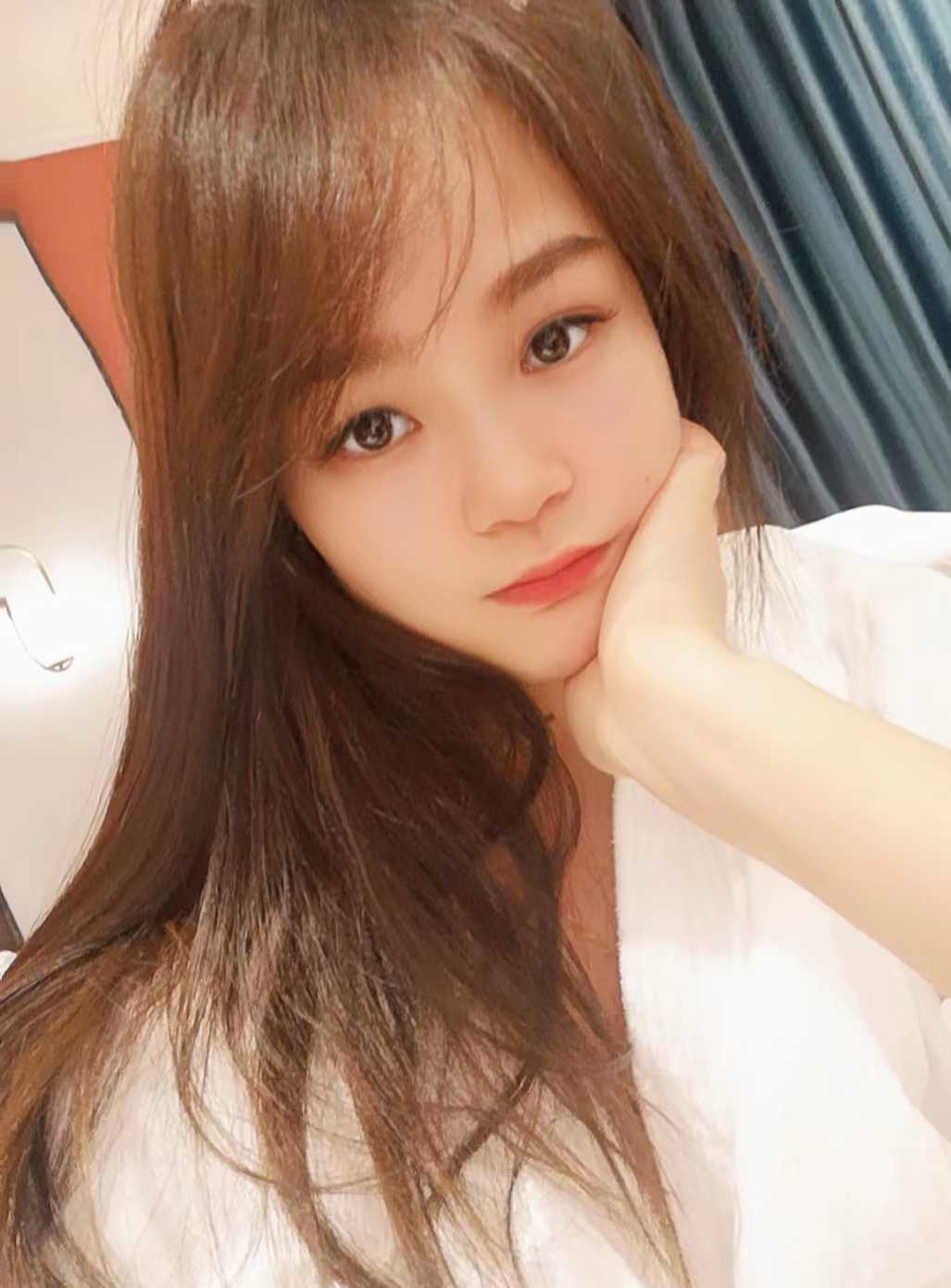 滨江小可爱含含