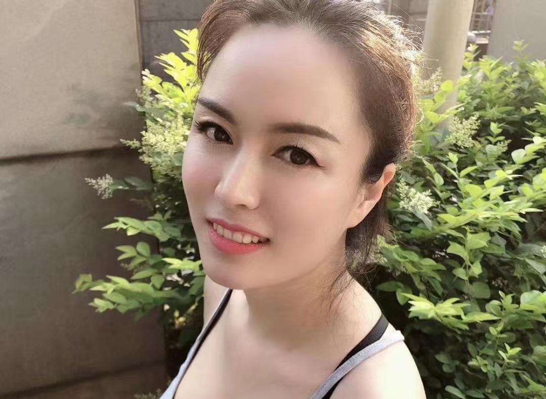 西门少妇，花样多多