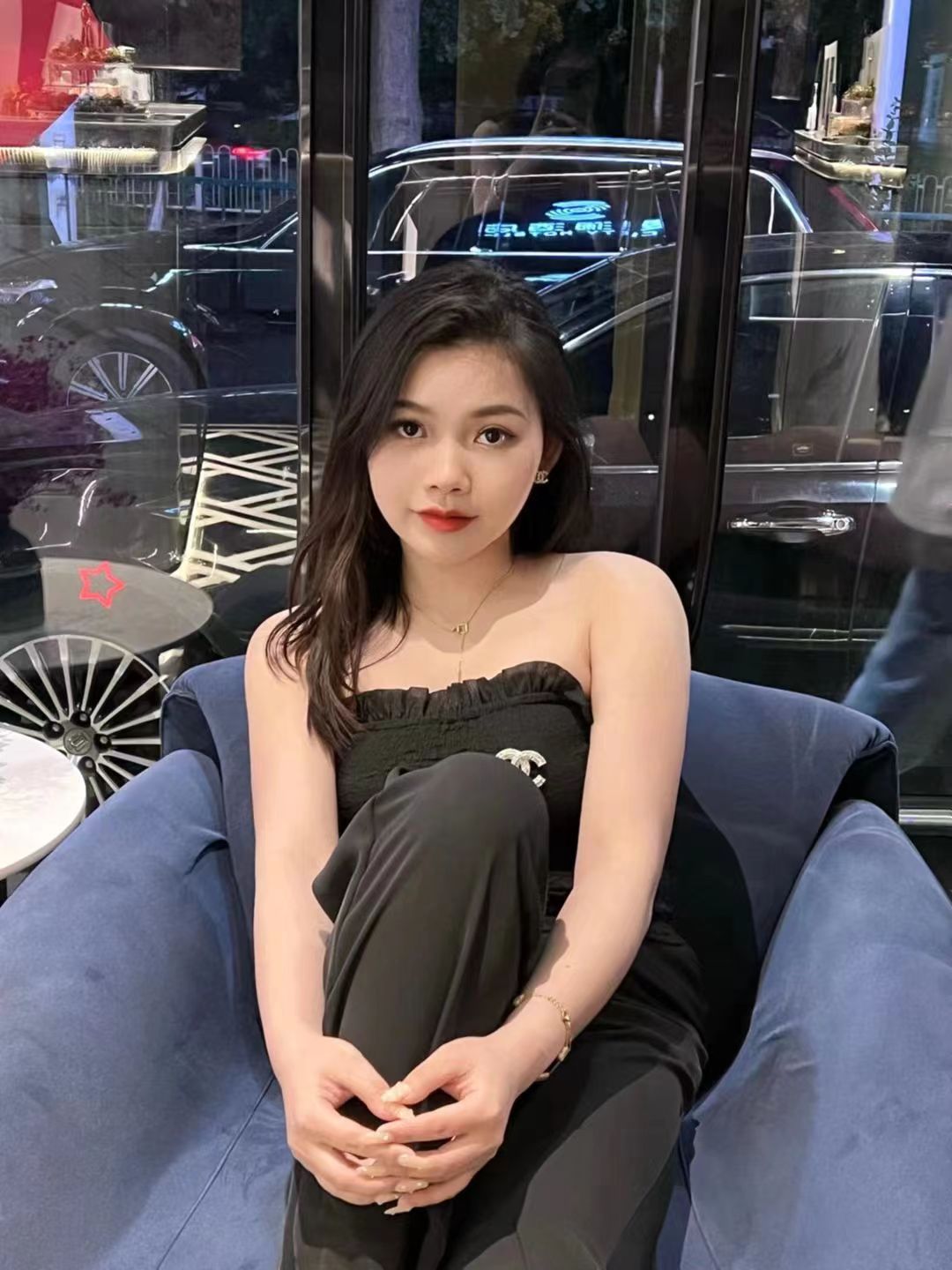 新人兼职下面会吸的小姐姐