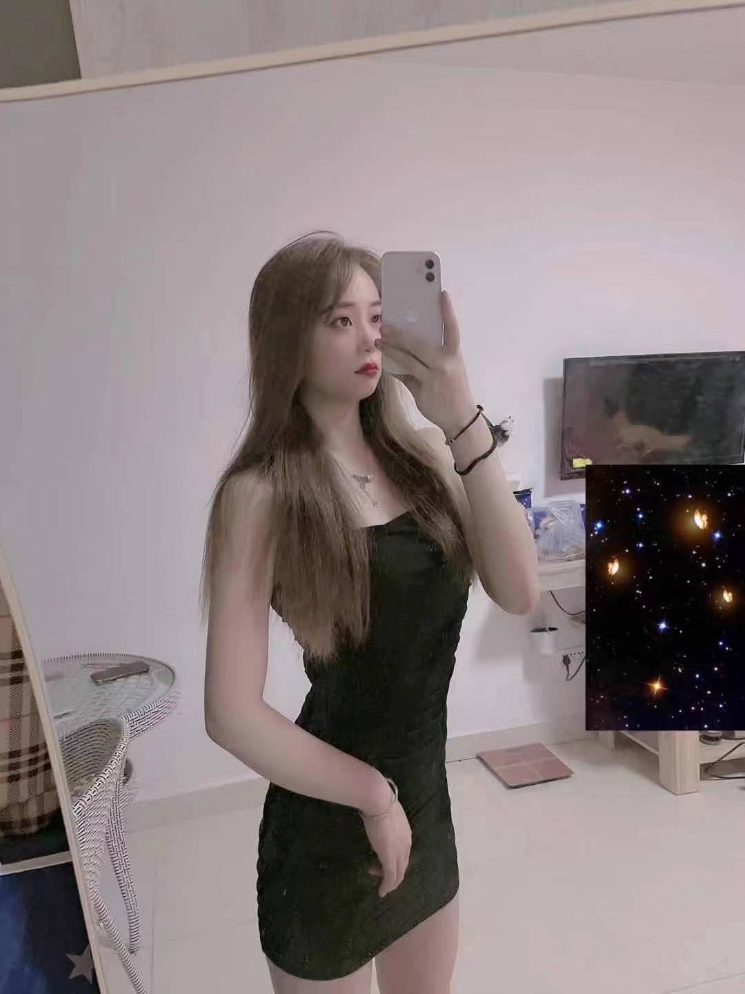 粉嫩多汁小姐姐