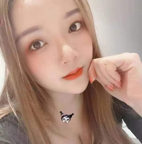 性感美乳服务系女友