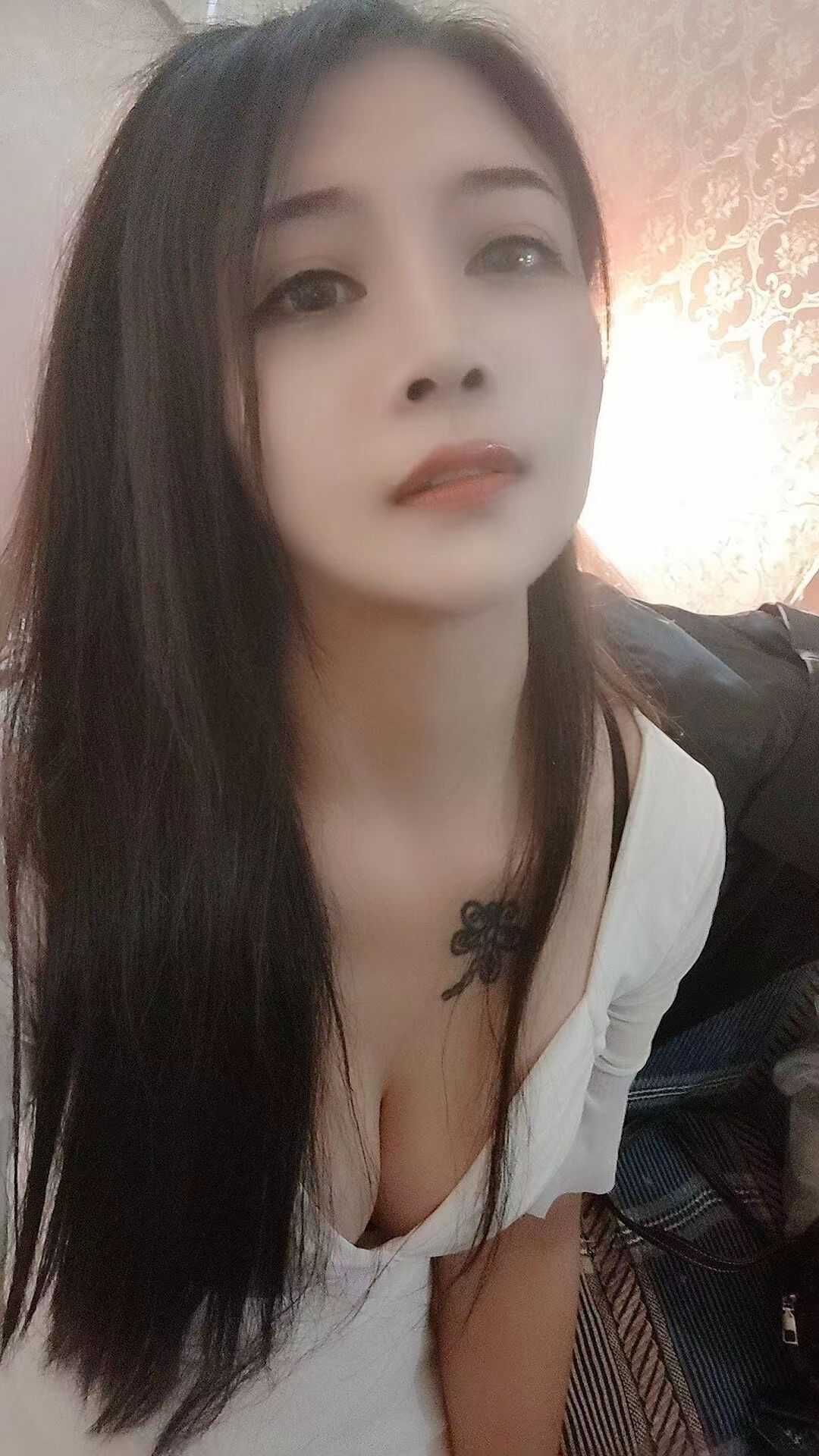 塘沽性感sao气小姐姐