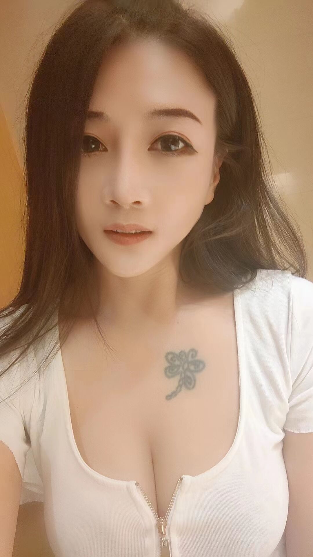 塘沽性感sao气小姐姐