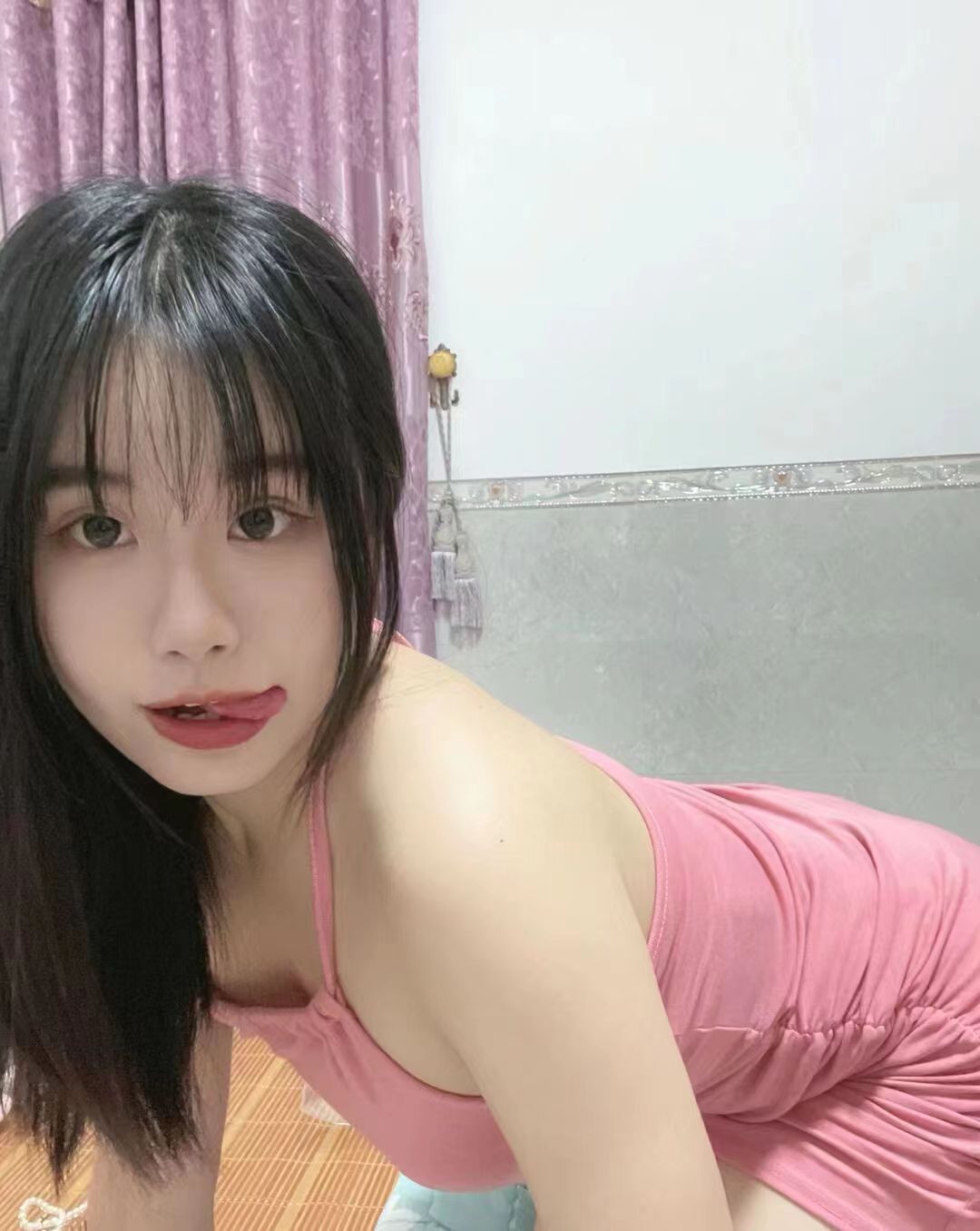 嫩妹子让你浴火焚身