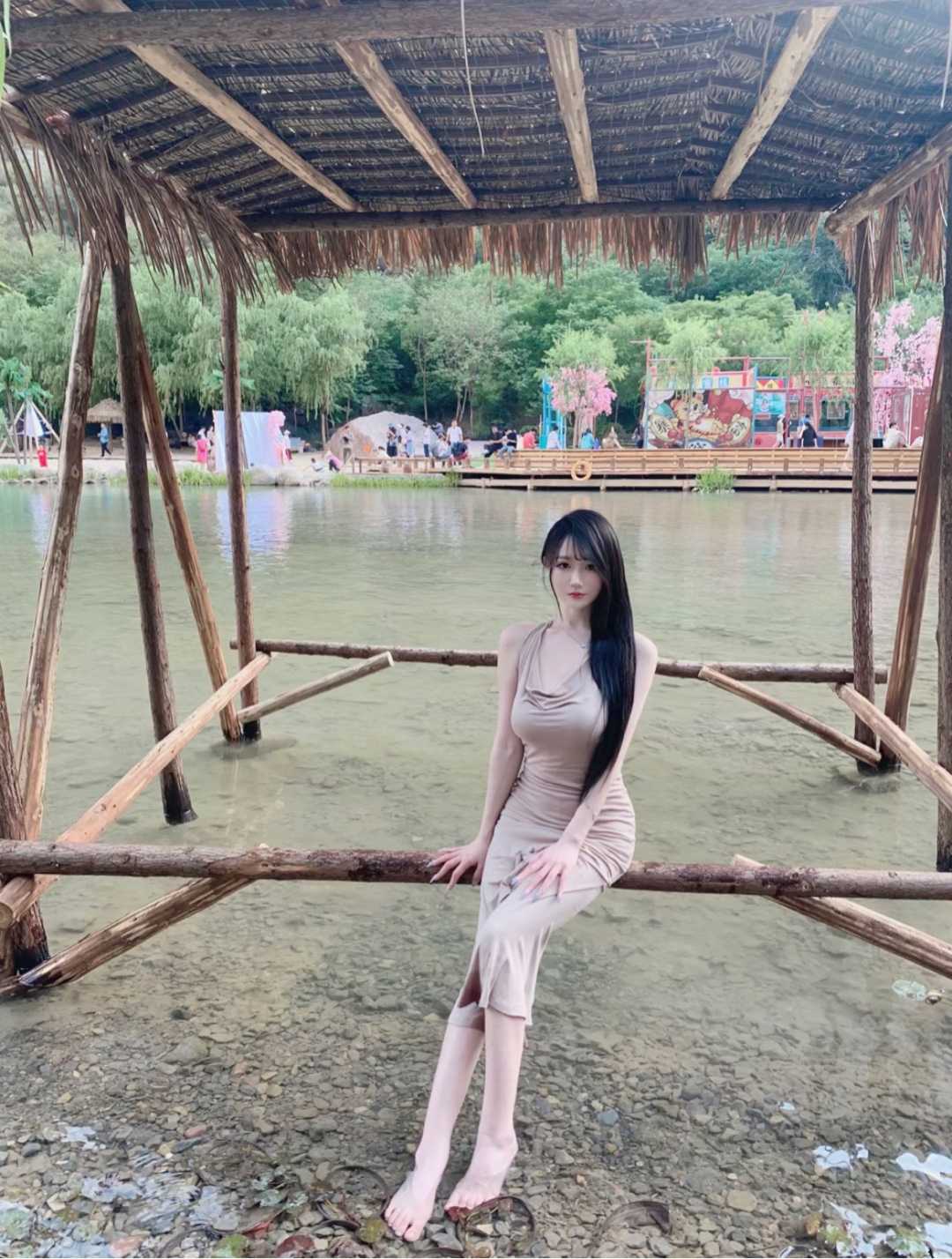 天心区开房，联系女孩上门的