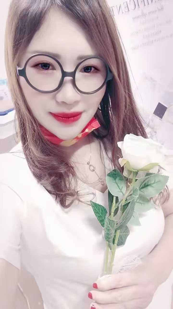 熟女一枚,自带工作室