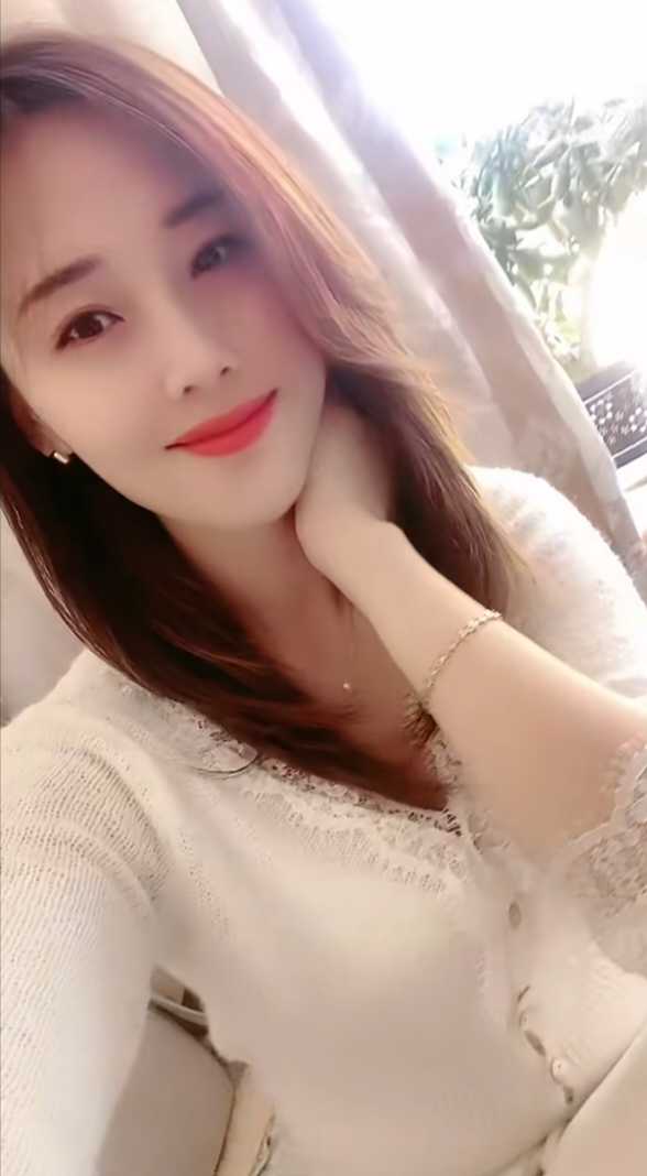 二七区大胸美女兼职