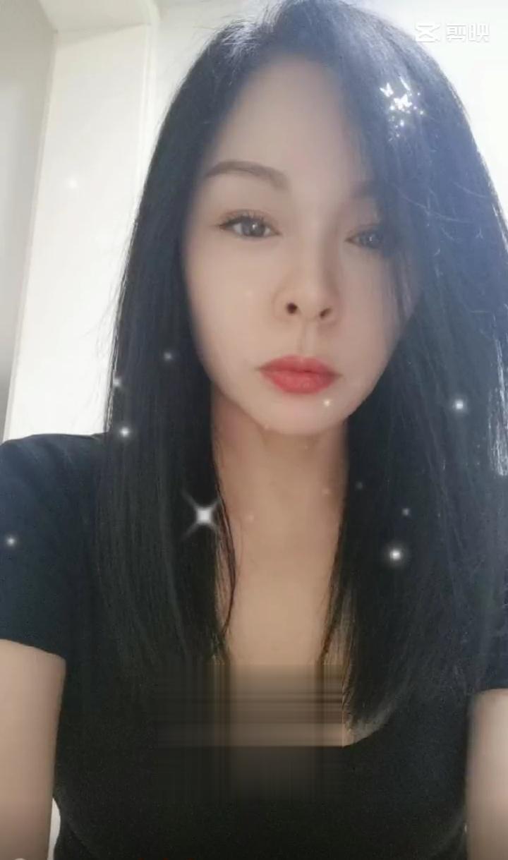 摩尔城琳琳骨干妹子