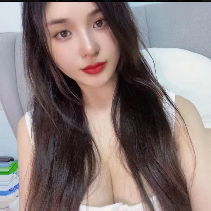 穴紧水多的小妞