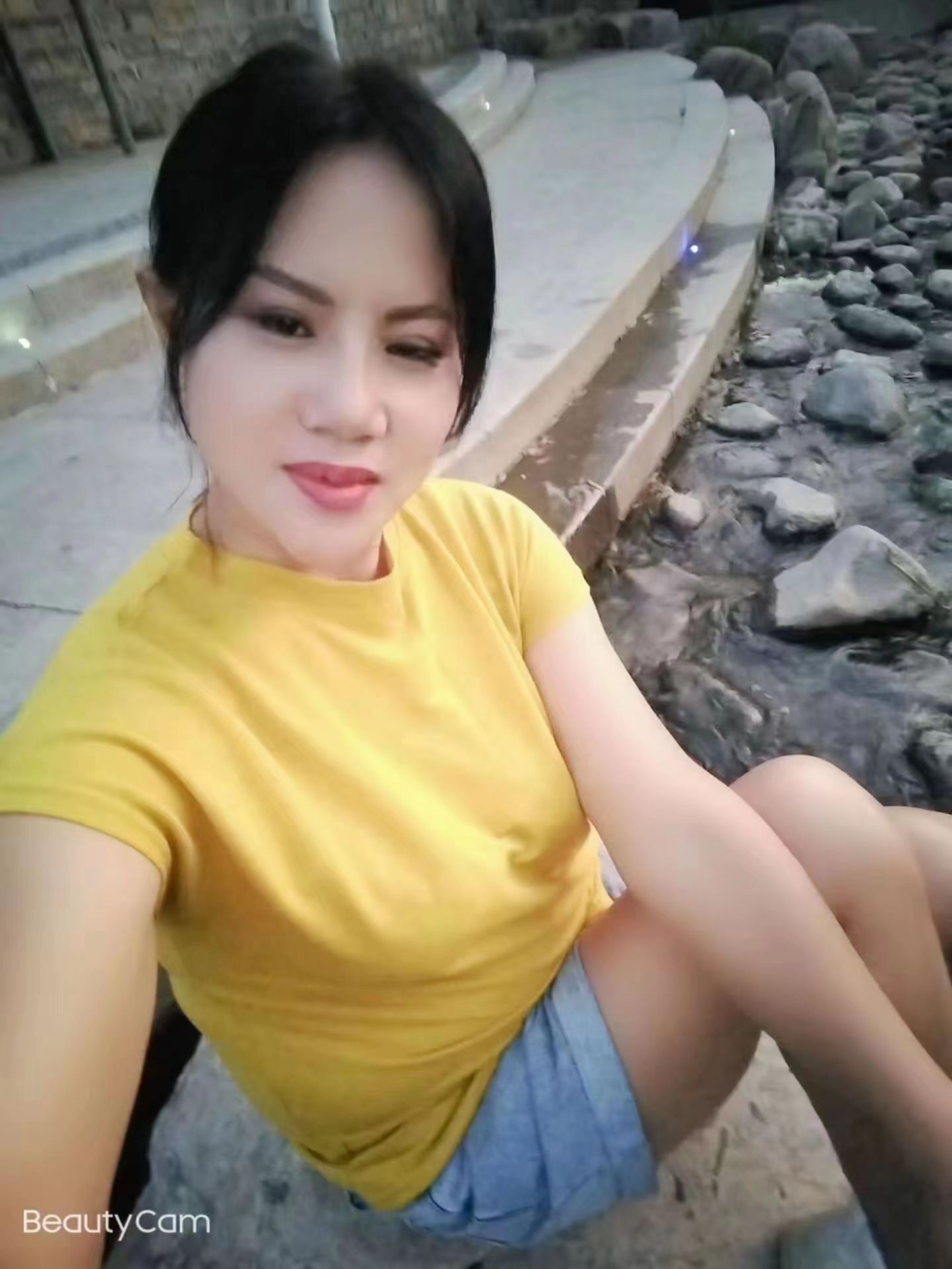 看着很有感觉，熟女一枚