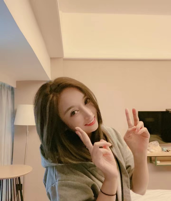 身材绝顶的兼职模特