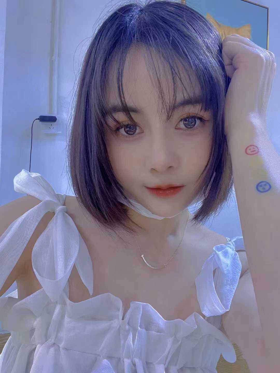 KH都差点交代的妹子