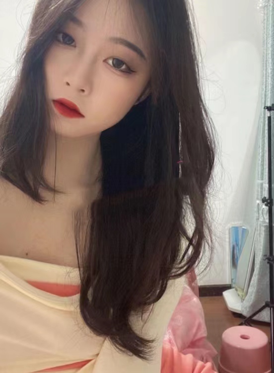 娇小可爱喜欢去试试