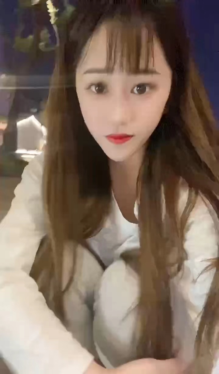 刚下海乖巧学生