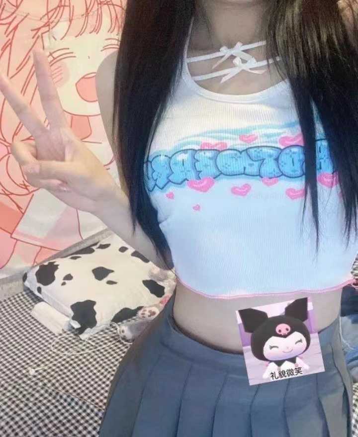 颜值身材很棒，jk制服很多