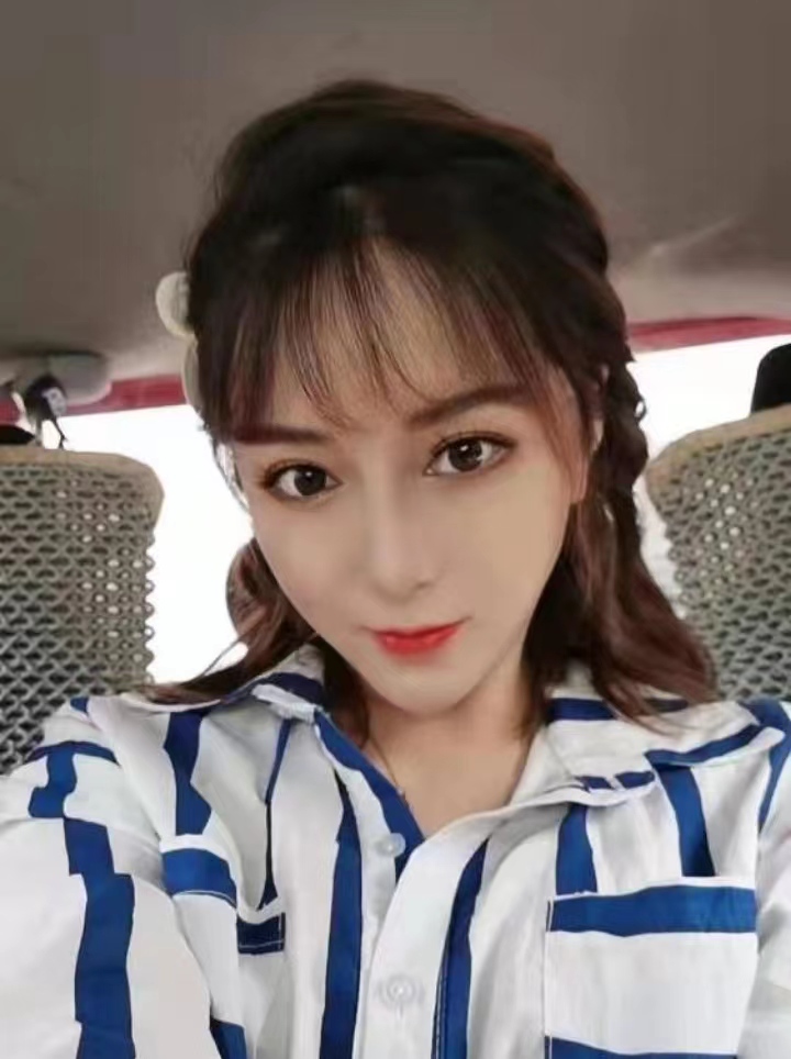 有气质会打扮少妇