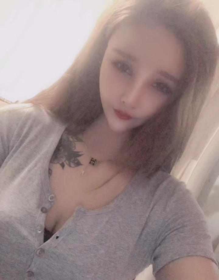 每一个瞬间都会搞硬