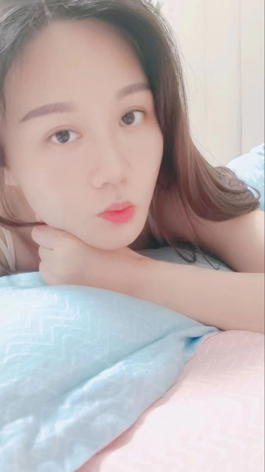 黑丝大奶，值得一去