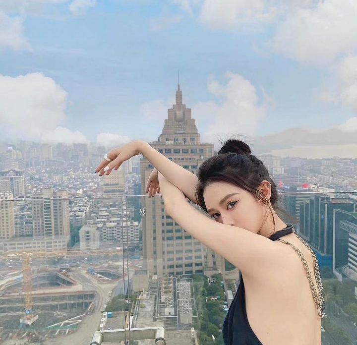 角色扮演，班主任来了