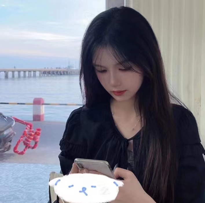 颜值不错的年轻妹妹