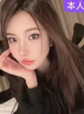 微胖颜值很棒的妹子