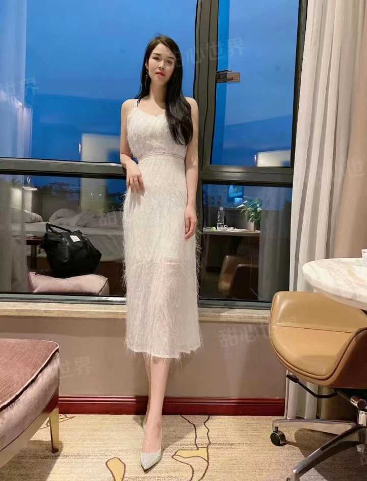 玩得超级给力的妹子