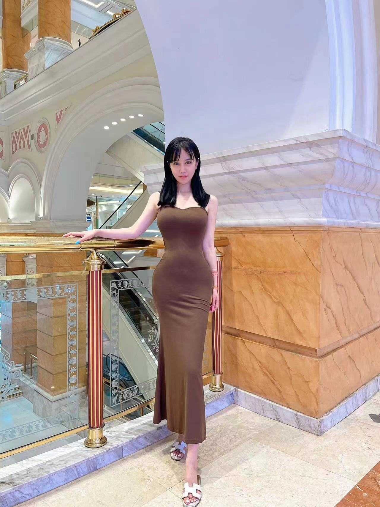 甜美兔女郎，玩的开，值得一去