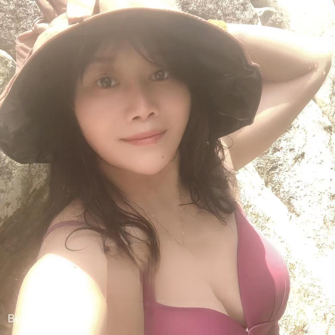 南宁大胸好身材