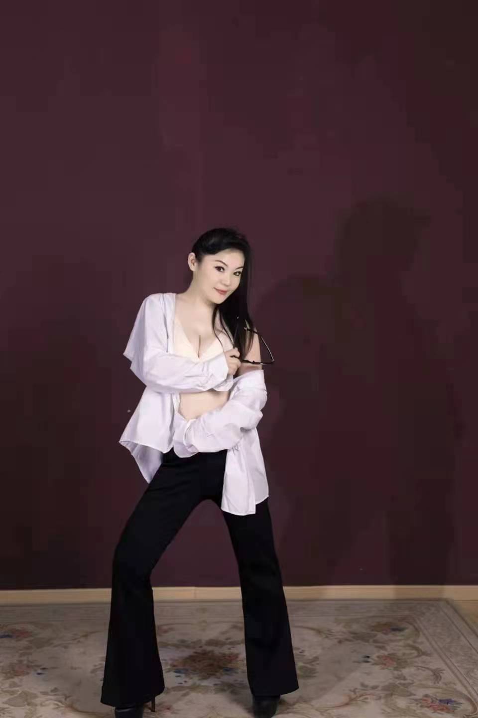 娇小耐艹，很有欲望