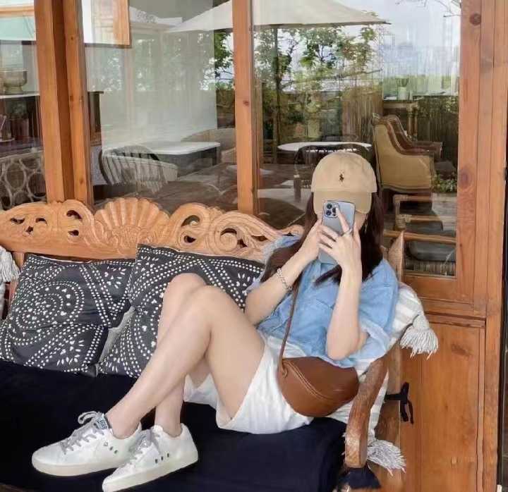 屁股大很丰满