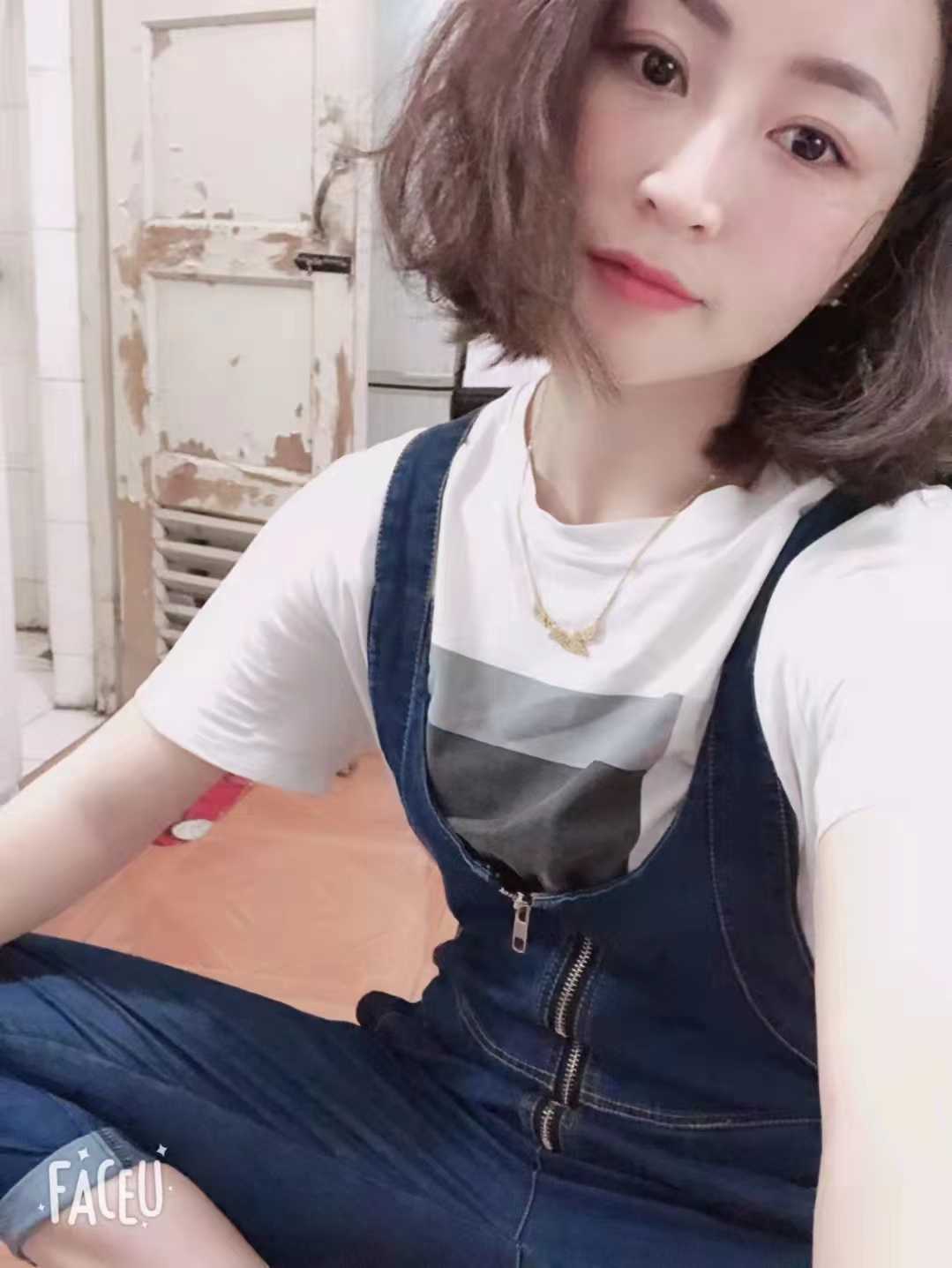 服务非常棒，人也很漂亮