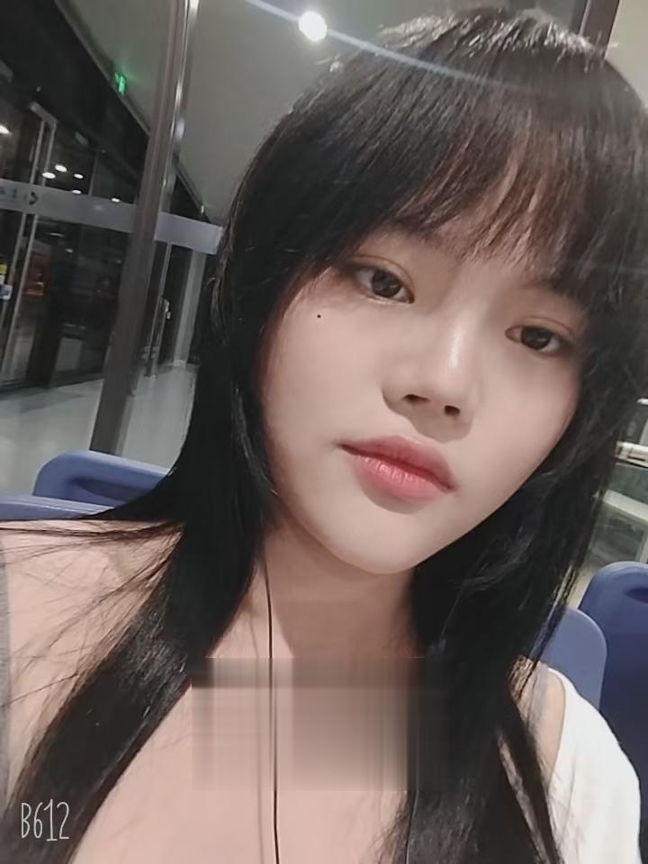 徐汇，00后e奶可WT