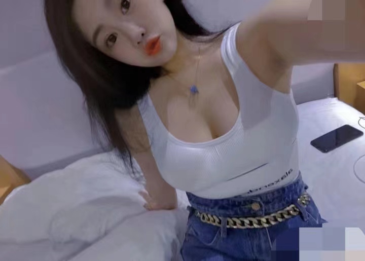 主打丝袜，情趣喜欢的冲