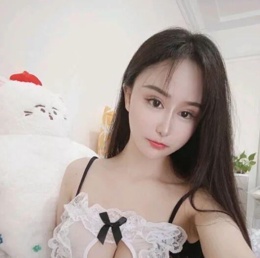 身材极品，前凸后翘，服务很好