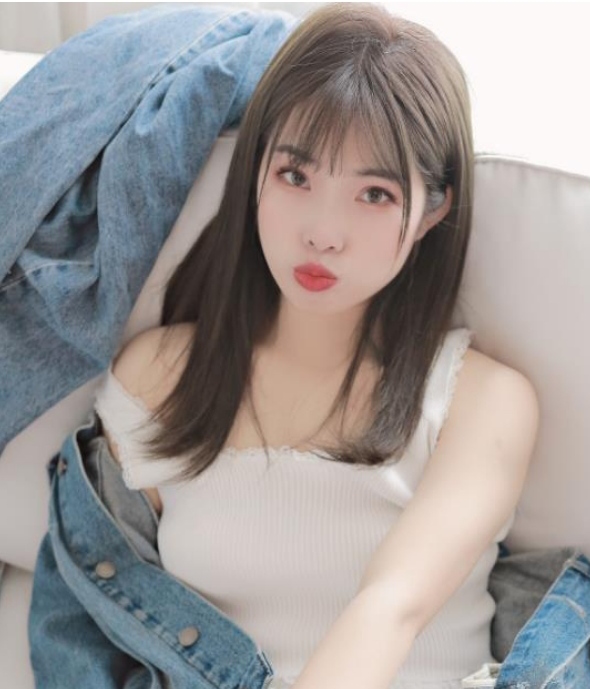 魅惑女孩，有种坏女孩的感觉