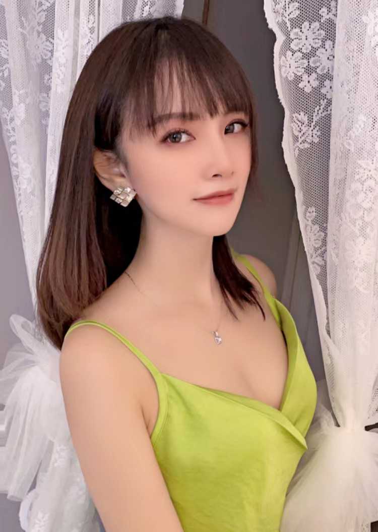 美容顾问老师偶尔jz的，很漂亮的