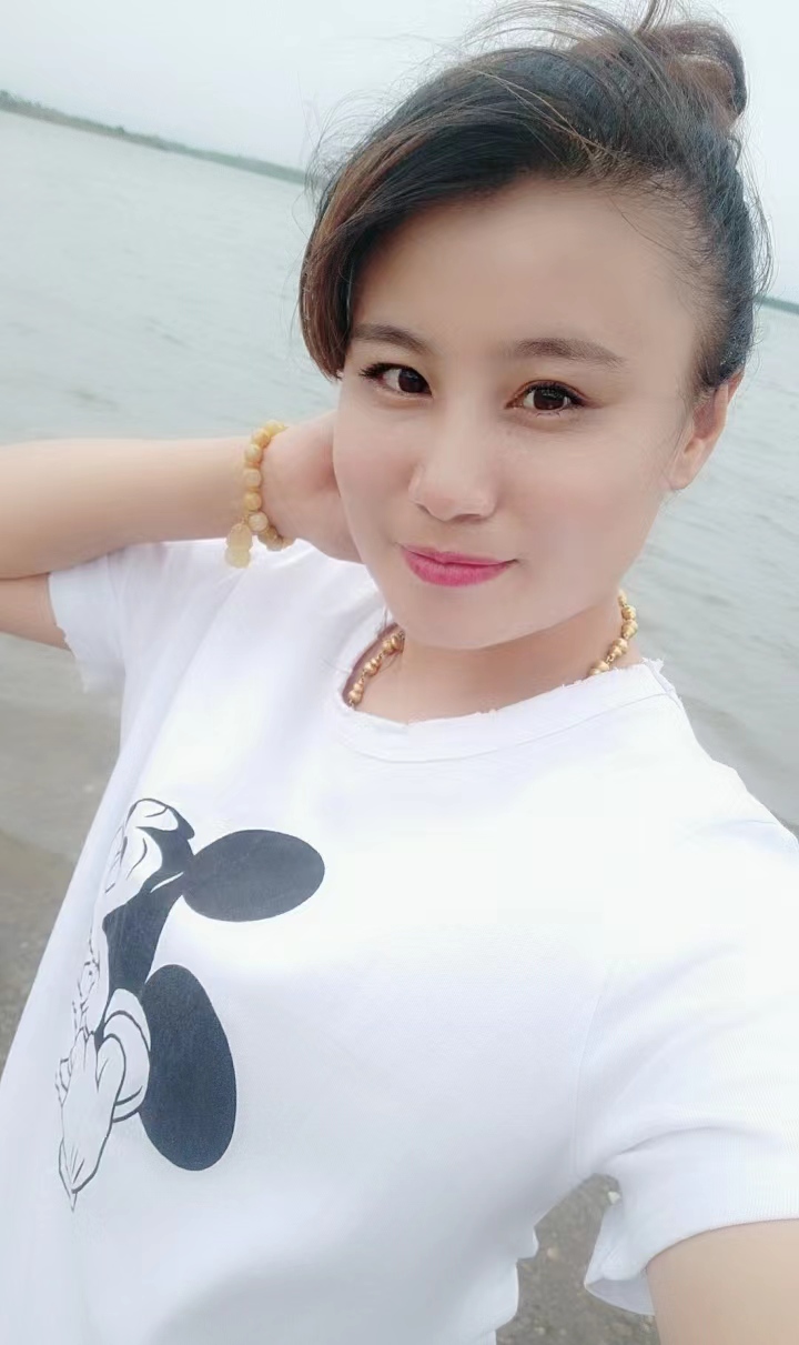 大胸熟女欲求不满