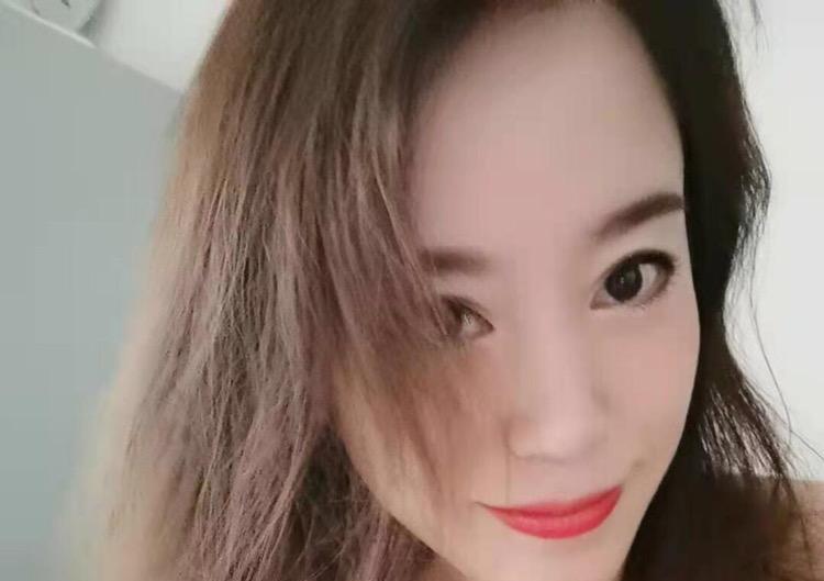 罗湖丝袜女王少妇