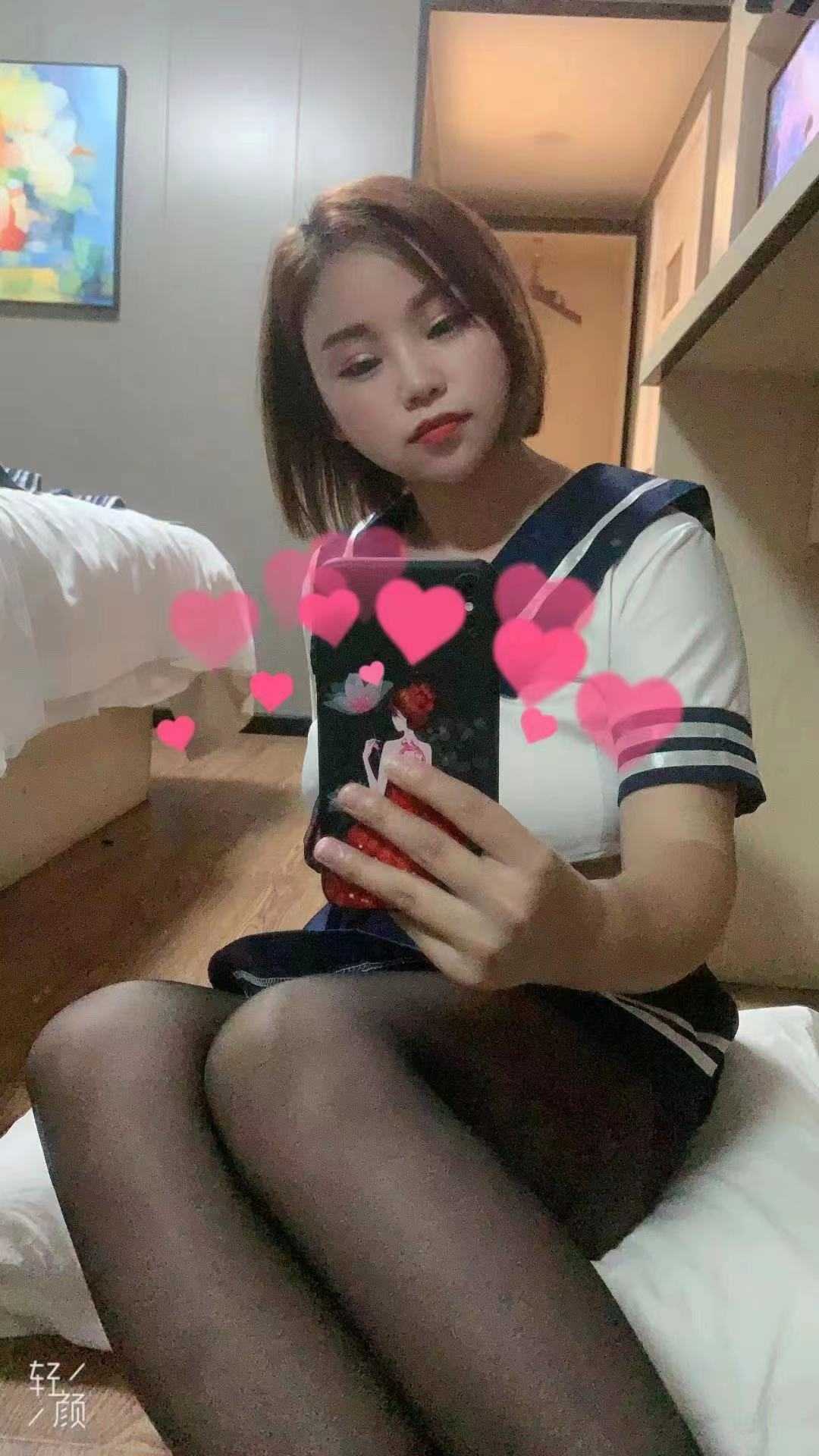 酷爱黑丝的小少妇