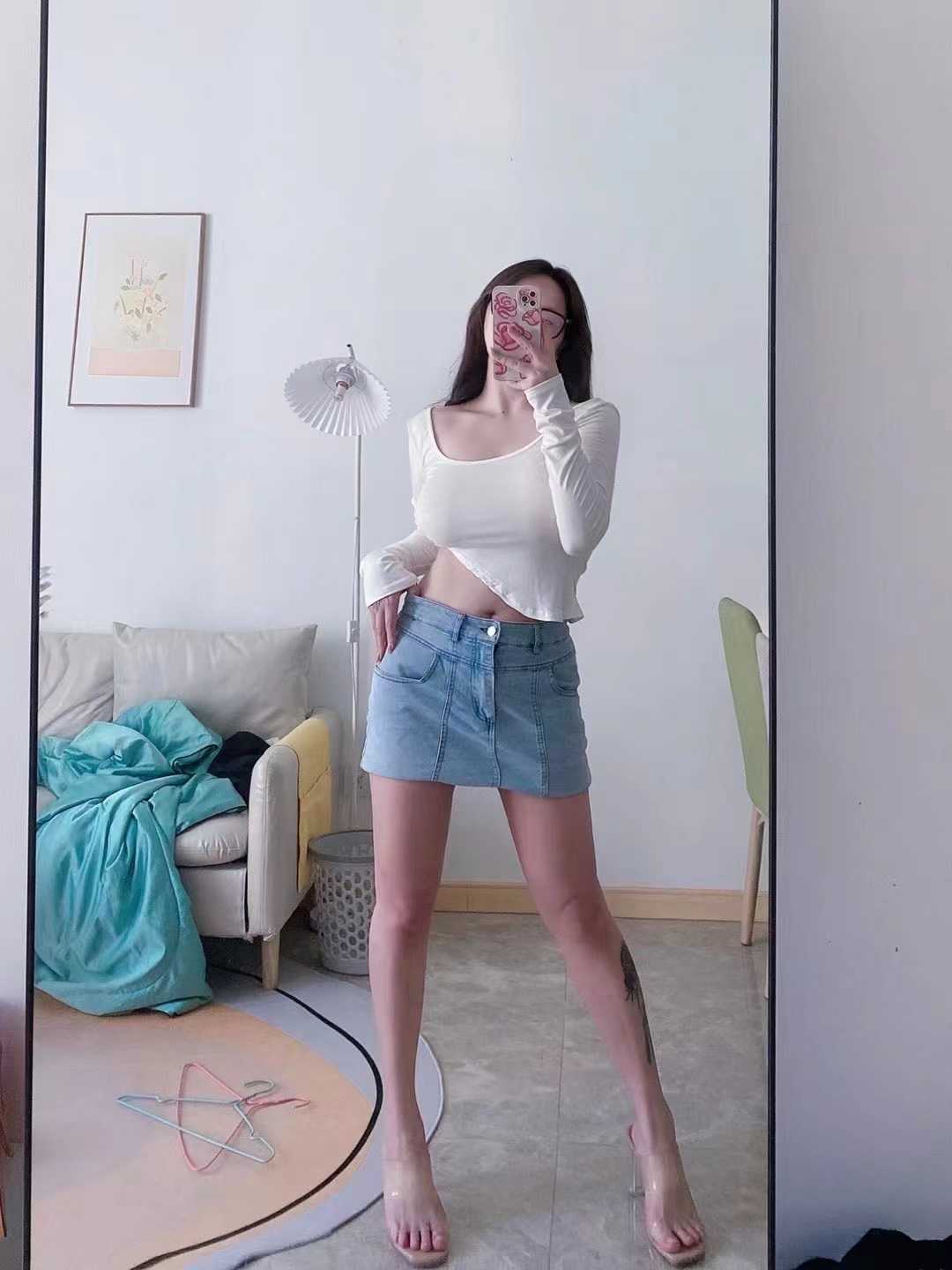 推荐一个肤白貌美小仙女