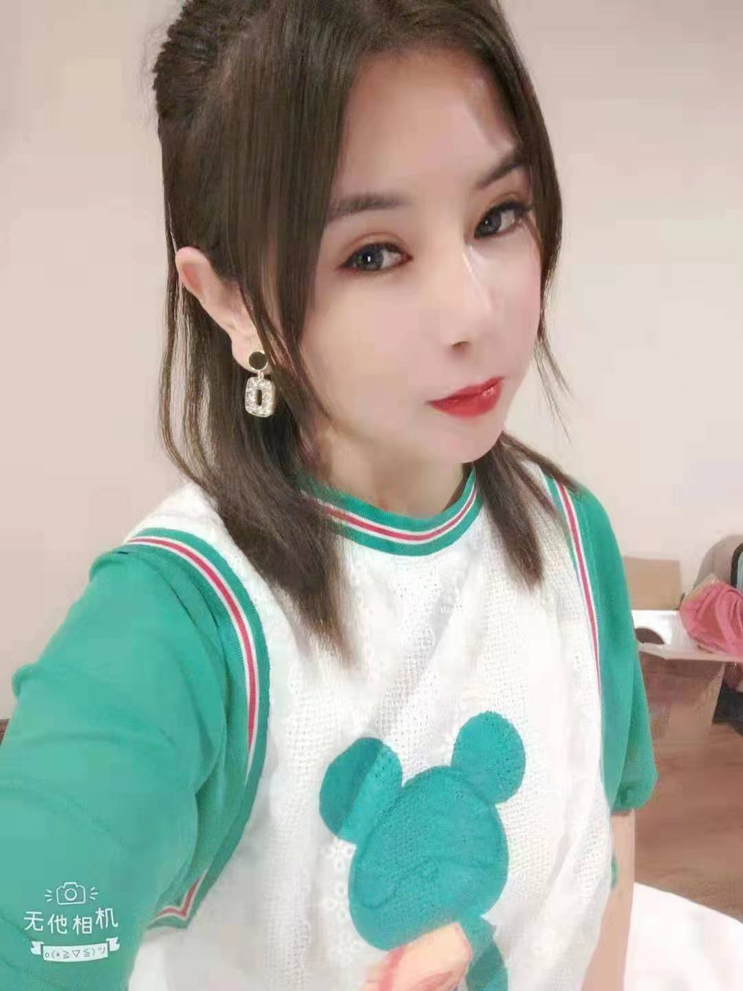 捕捉一枚风韵犹存的小少妇