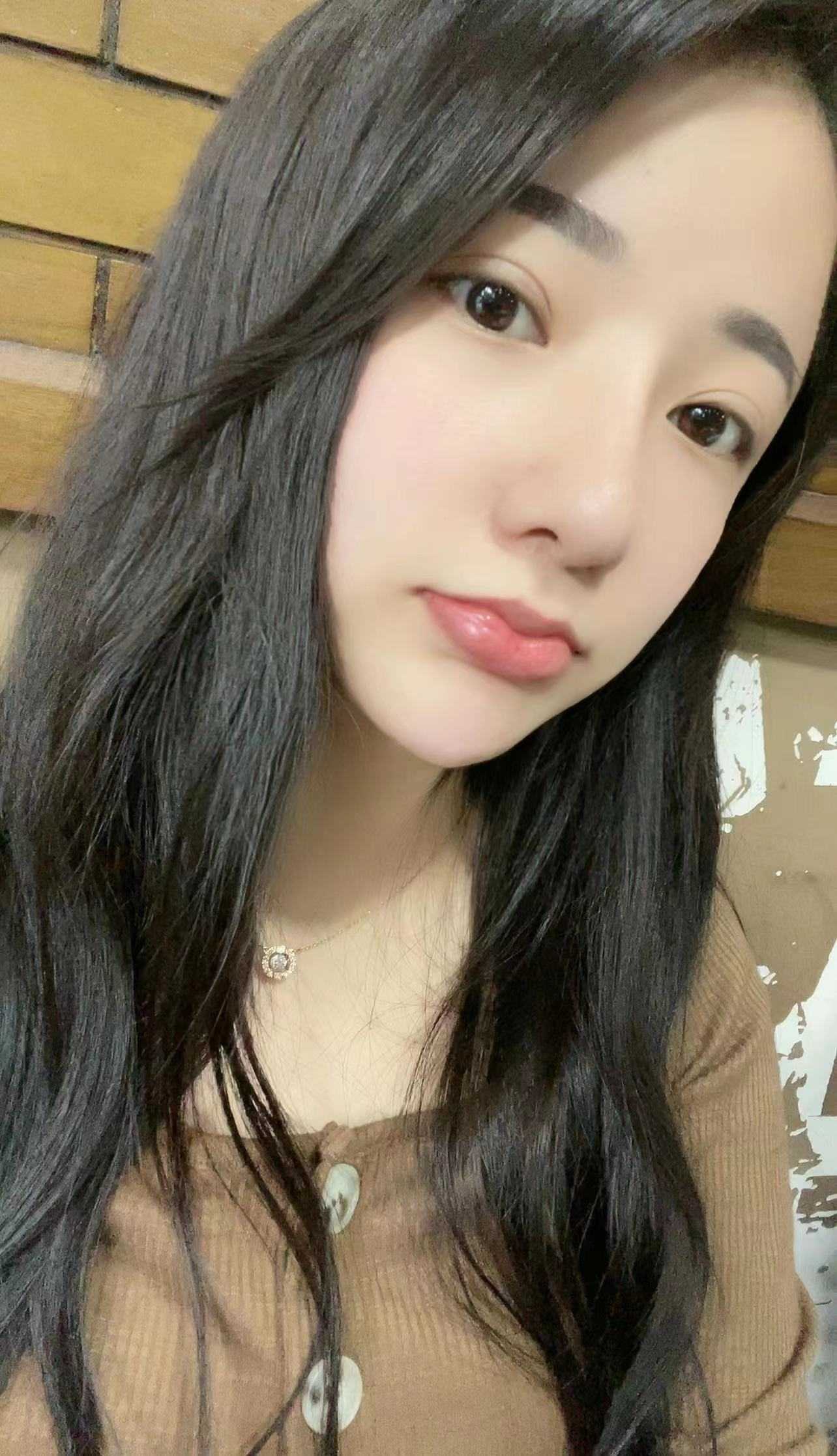 可空降的高颜值小姐姐