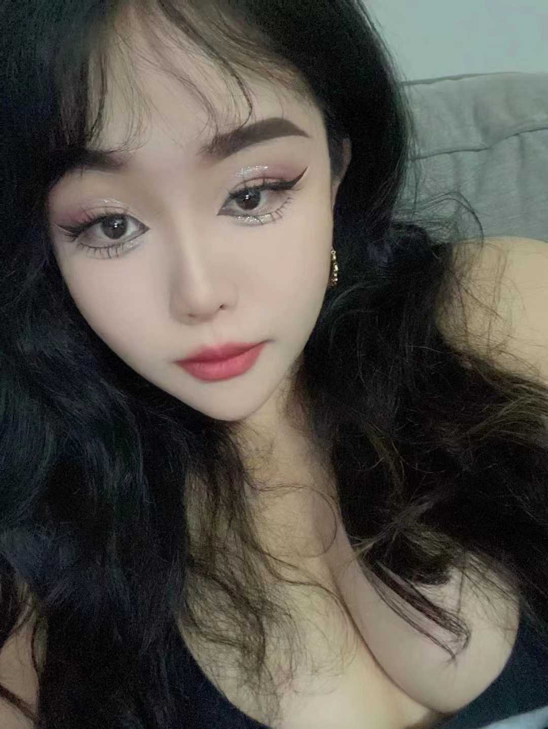 年轻的妹子，服务一级棒