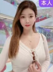 胸大一手握不完