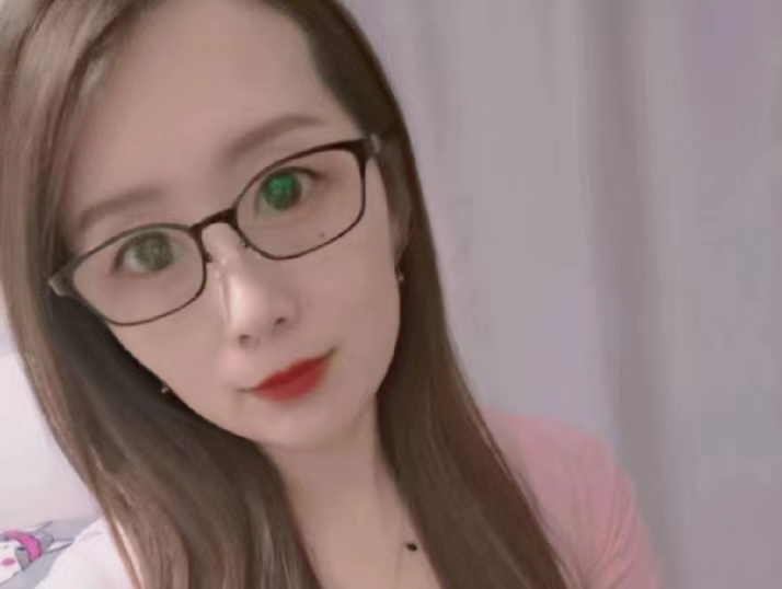 戴眼镜的风Sao少妇