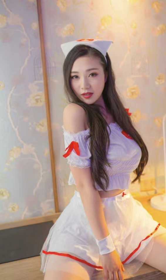 制服超级多的妹子