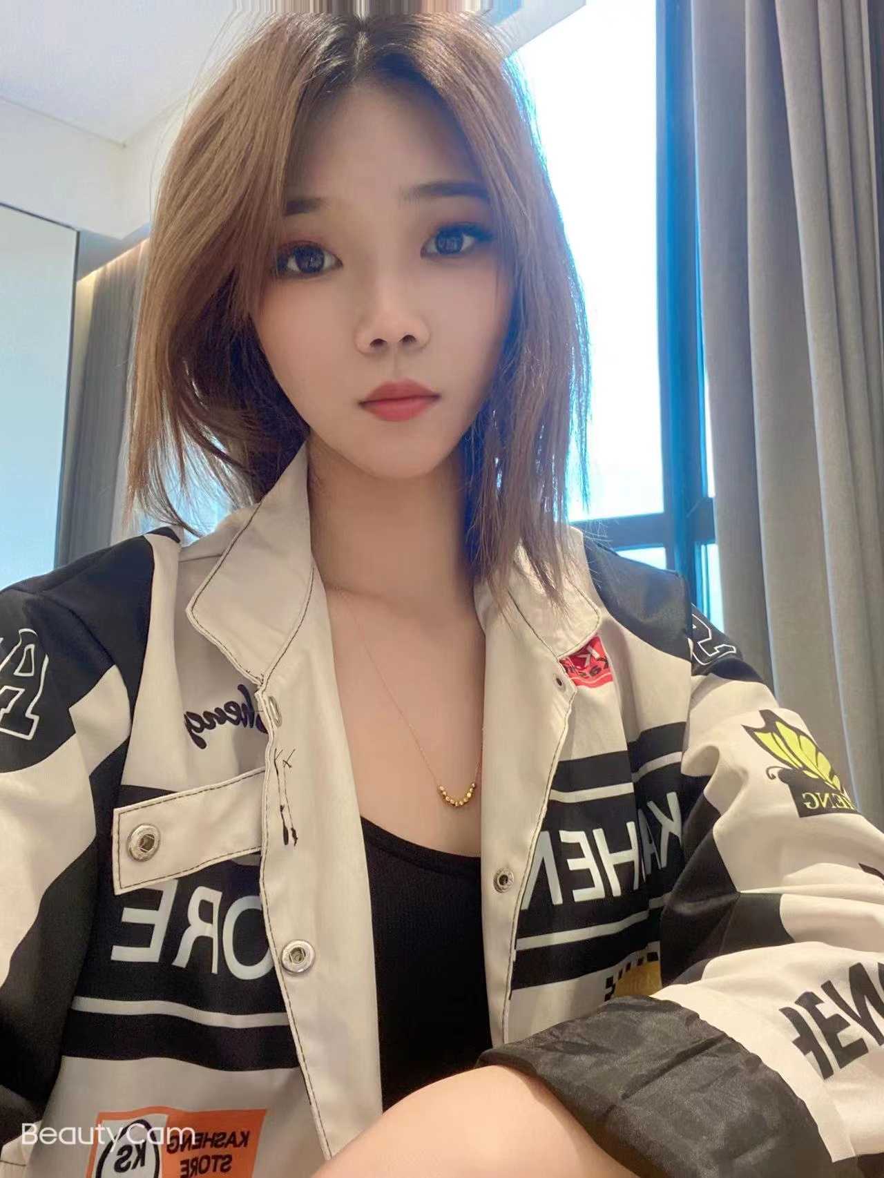 郫都区非常漂亮的泡泡mm