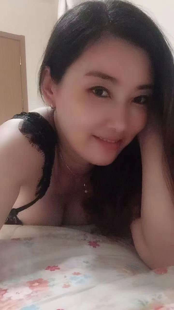 可后入，服务态度很好的少妇